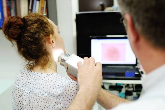 Dermatoscopia digital para la detección de melanoma
