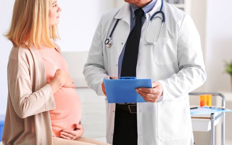 Embarazos mediante tratamientos reproductivos
