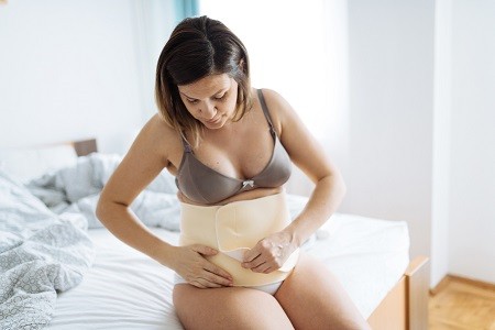 La abdominoplastia puede corregir la distensión abdominal y otros efectos del embarazo