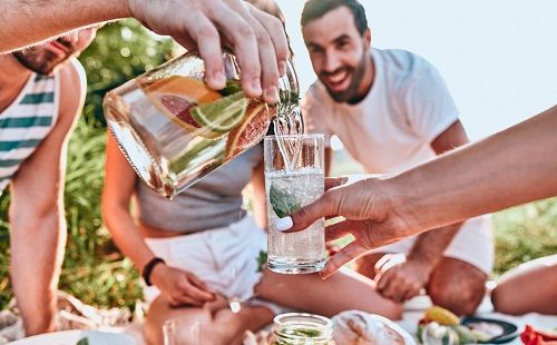 Hidratación en verano: qué bebidas consumir y cuáles no