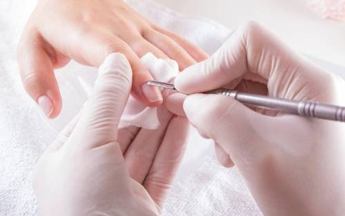 Los riesgos de la manicura permanente | Tu canal de salud