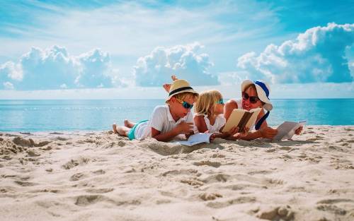 Anímate a leer en vacaciones y disfruta de sus beneficios