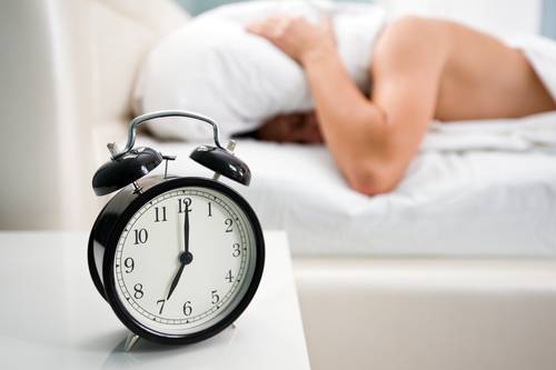 Por qué nos cuesta despertarnos por la mañana? | Tu canal de salud